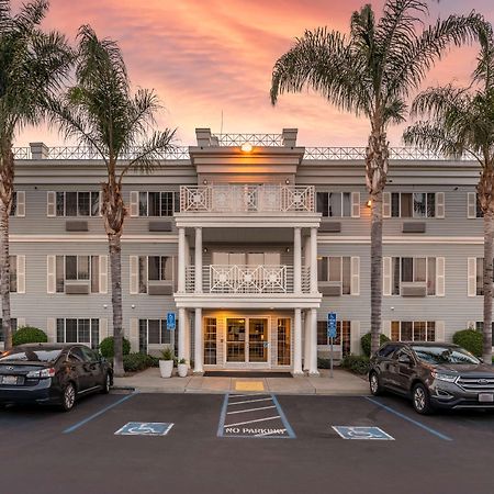 Best Western Luxury Inn Tracy Luaran gambar