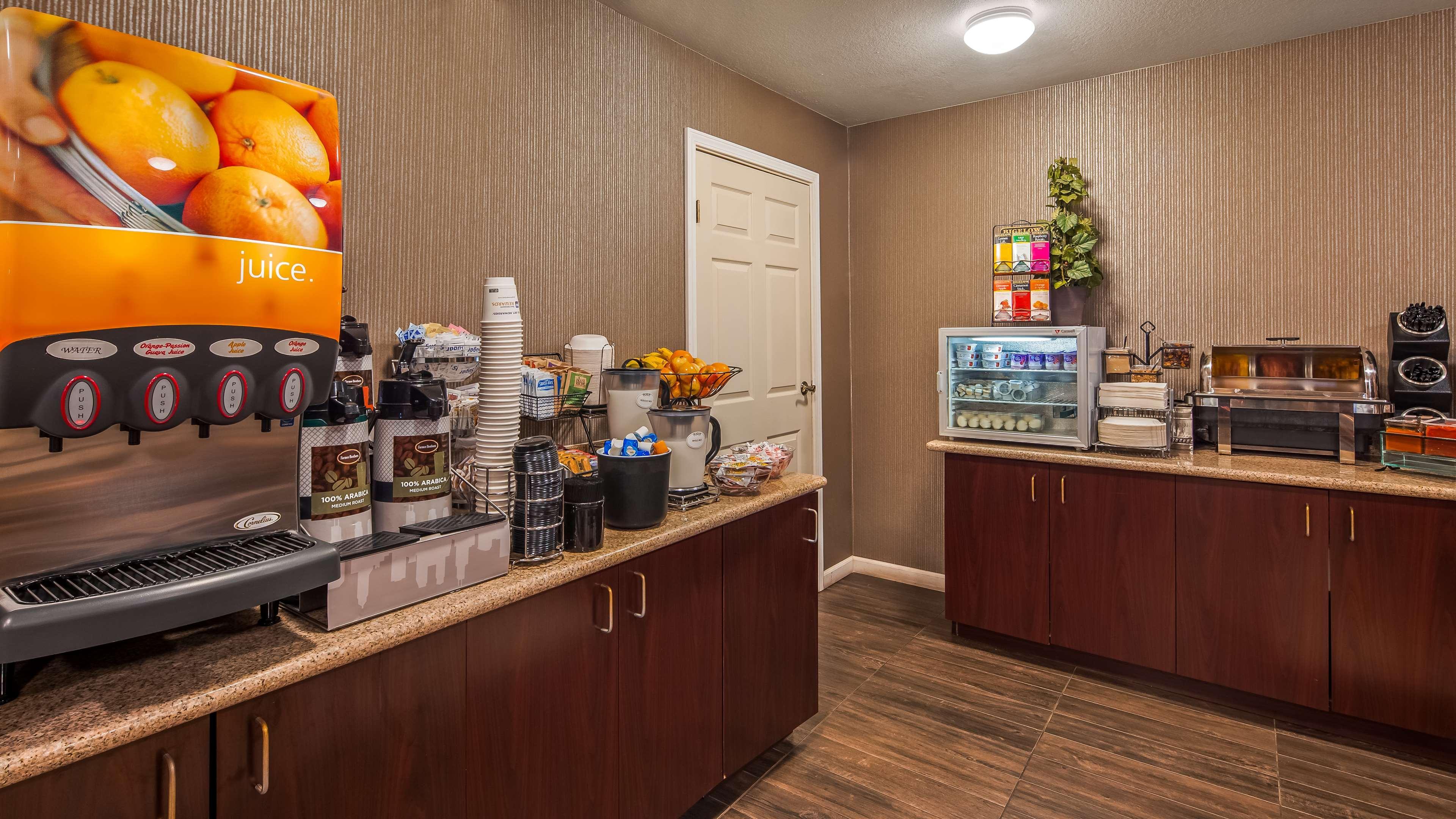 Best Western Luxury Inn Tracy Luaran gambar