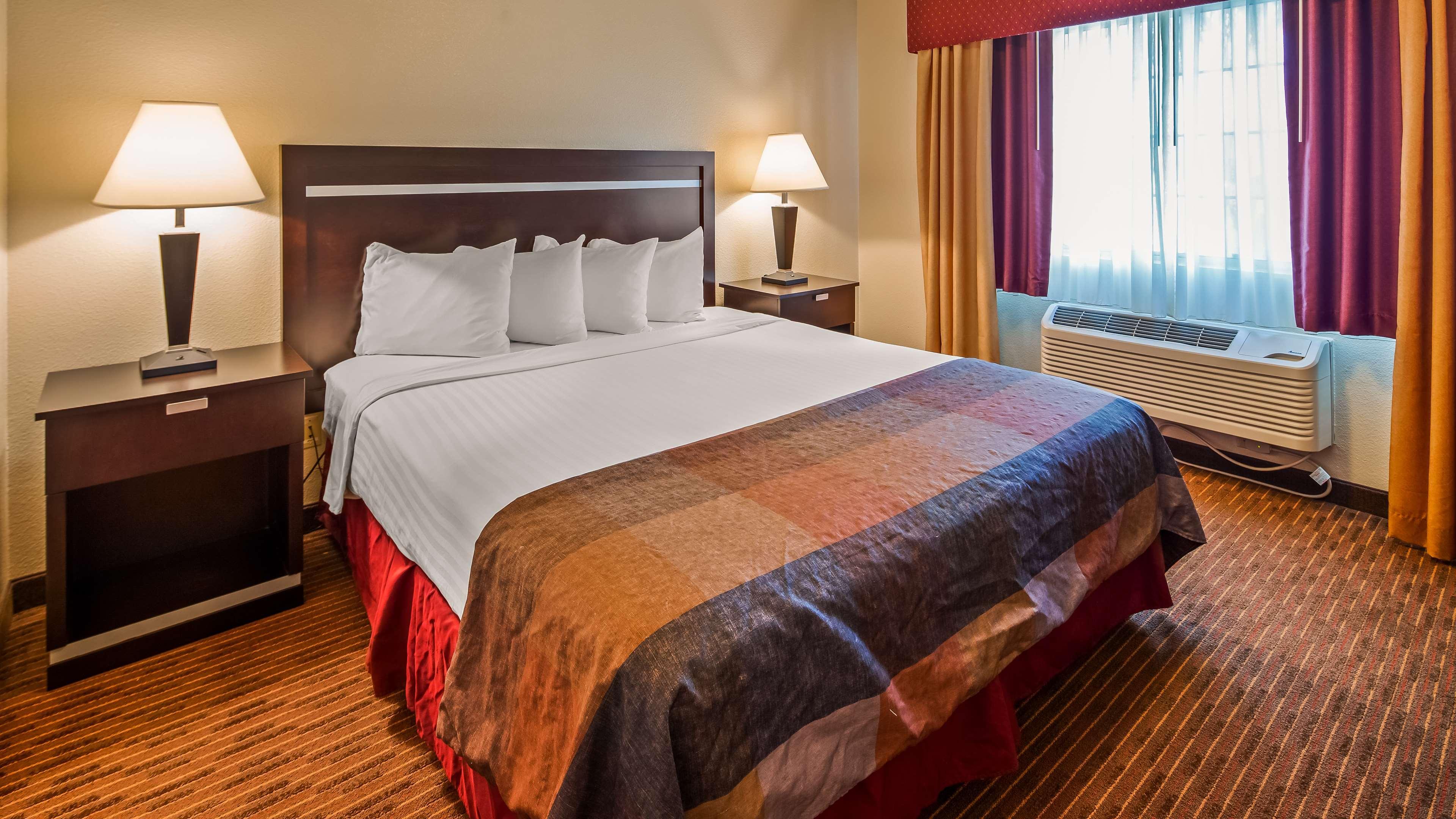 Best Western Luxury Inn Tracy Luaran gambar
