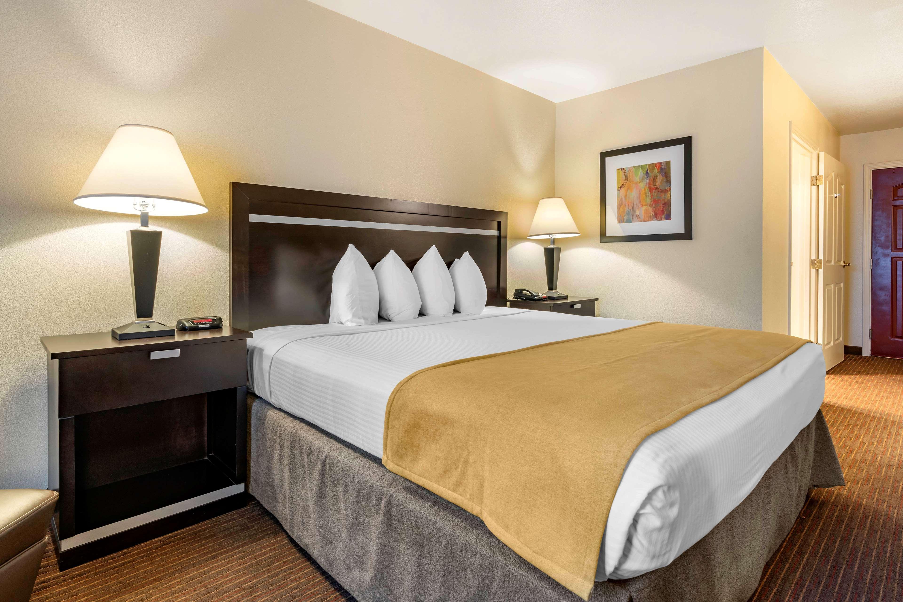 Best Western Luxury Inn Tracy Luaran gambar