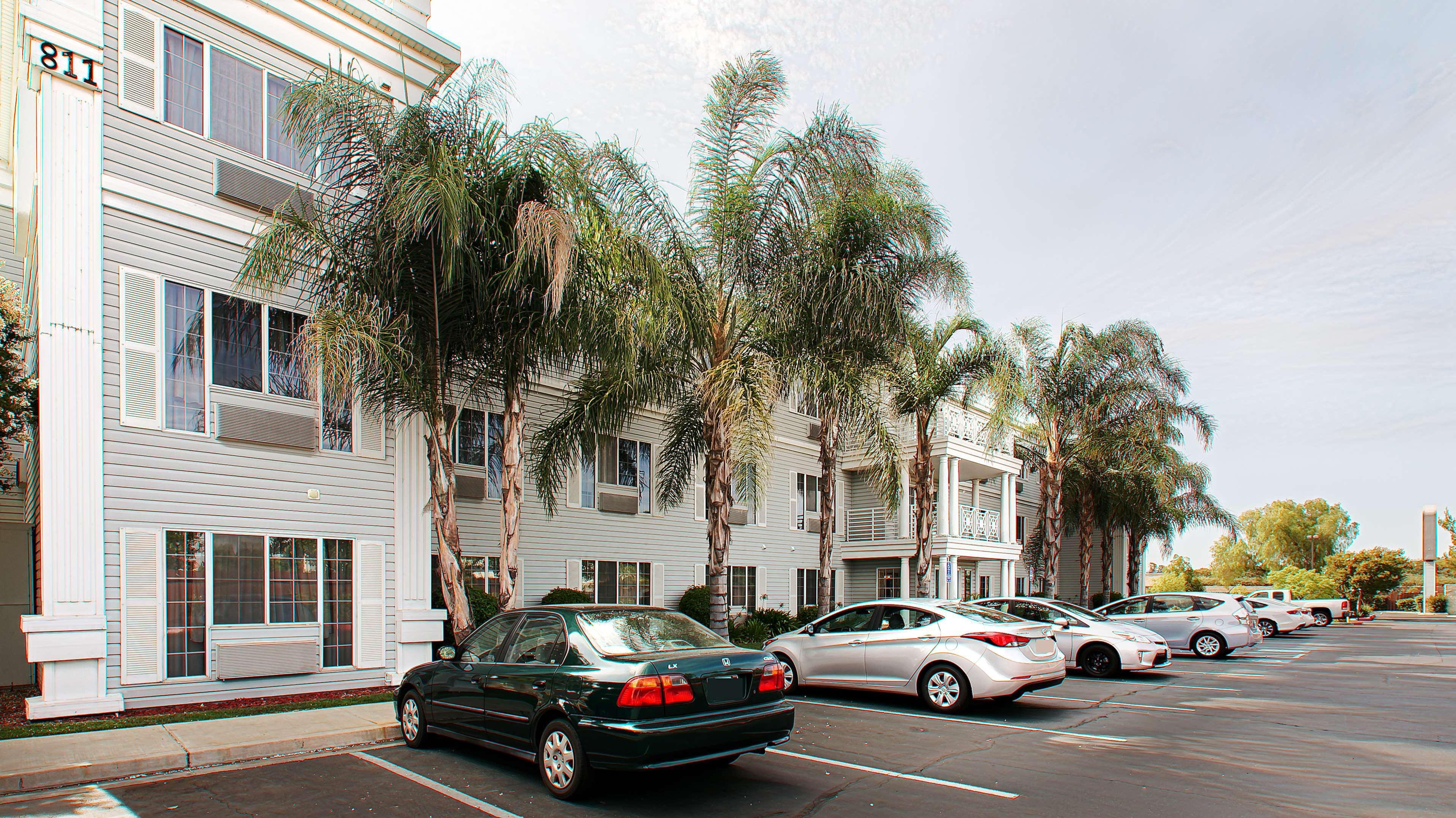 Best Western Luxury Inn Tracy Luaran gambar