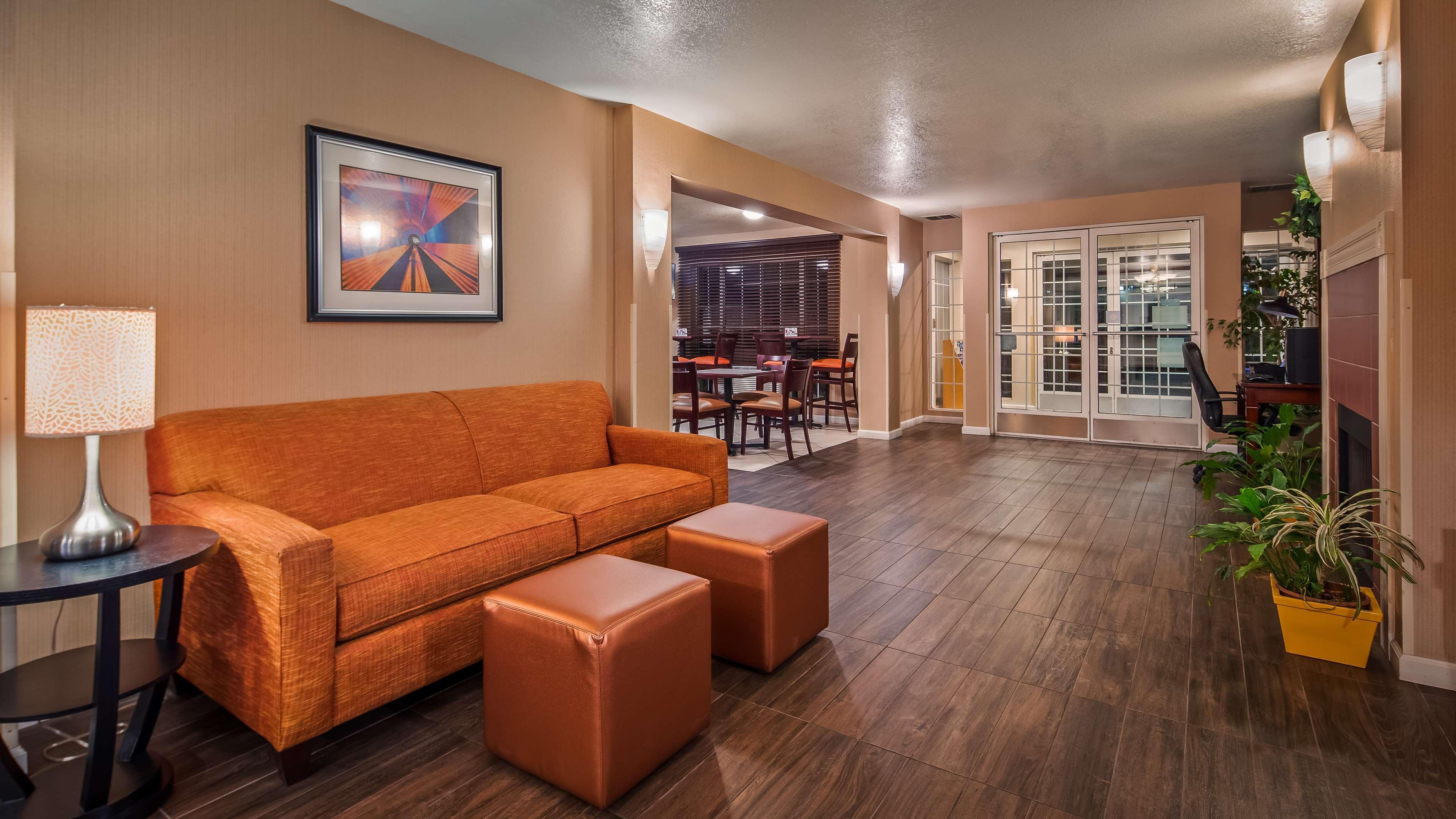 Best Western Luxury Inn Tracy Luaran gambar