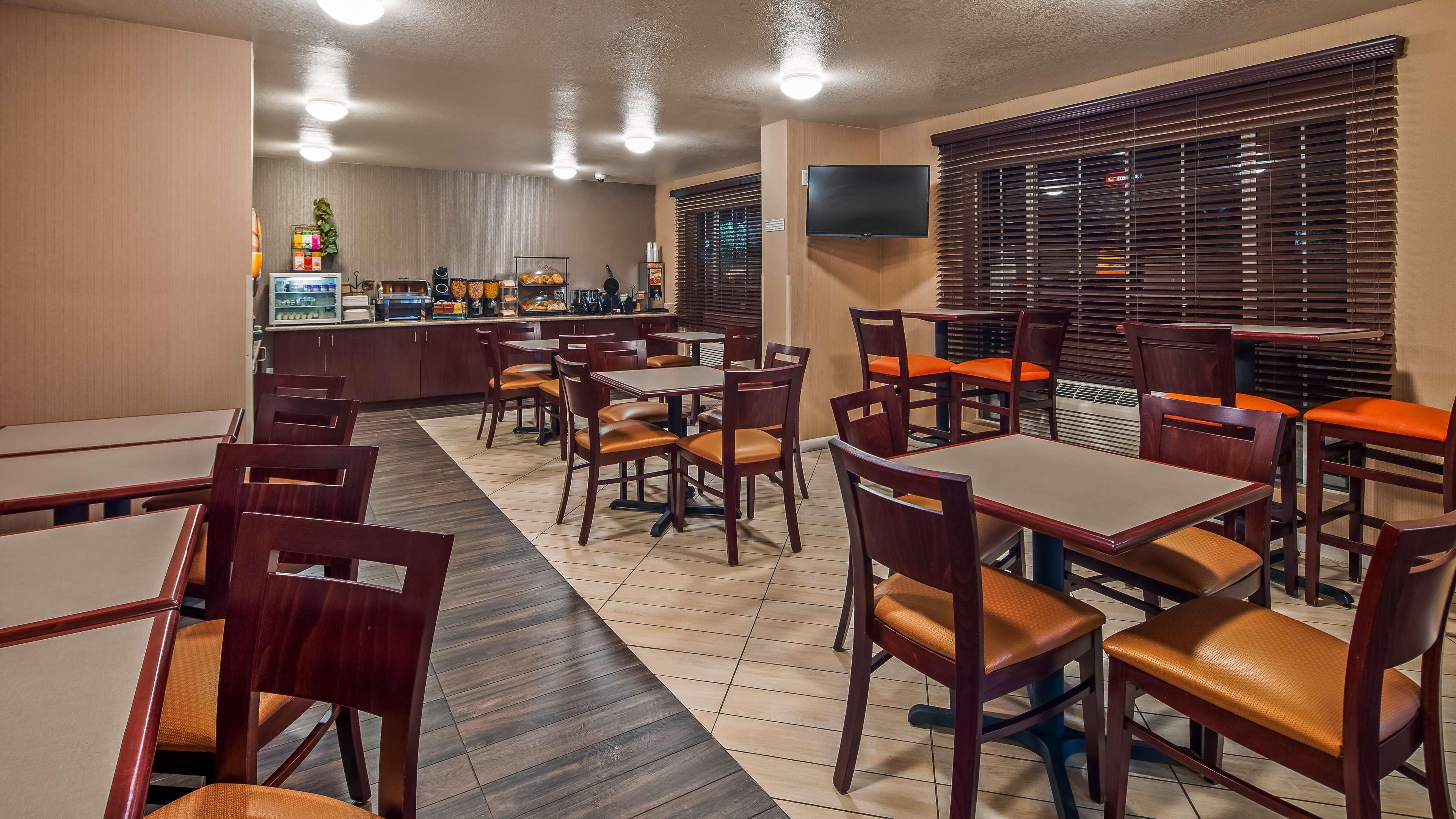 Best Western Luxury Inn Tracy Luaran gambar